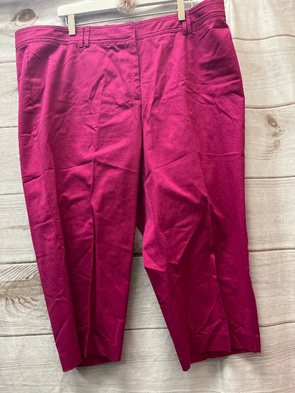 Capris By Briggs In Pink, Size: 18