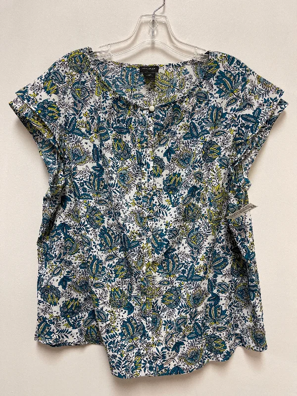 Top Short Sleeve By Ann Taylor In Blue & White, Size: Xl