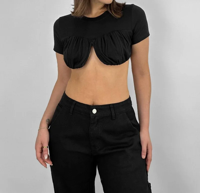 Crew Neck Cropped Underwire Tee In Black