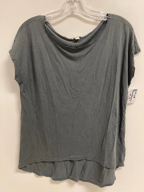 Top Short Sleeve By Gap In Grey, Size: S