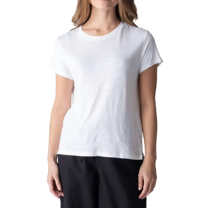 Boxy Tee In White