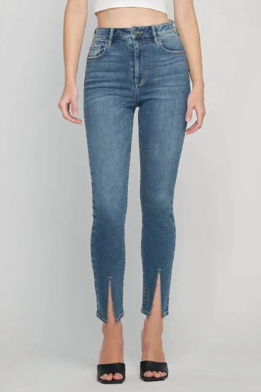 Hidden Taylor Split Hem Skinny Jeans In Medium Wash